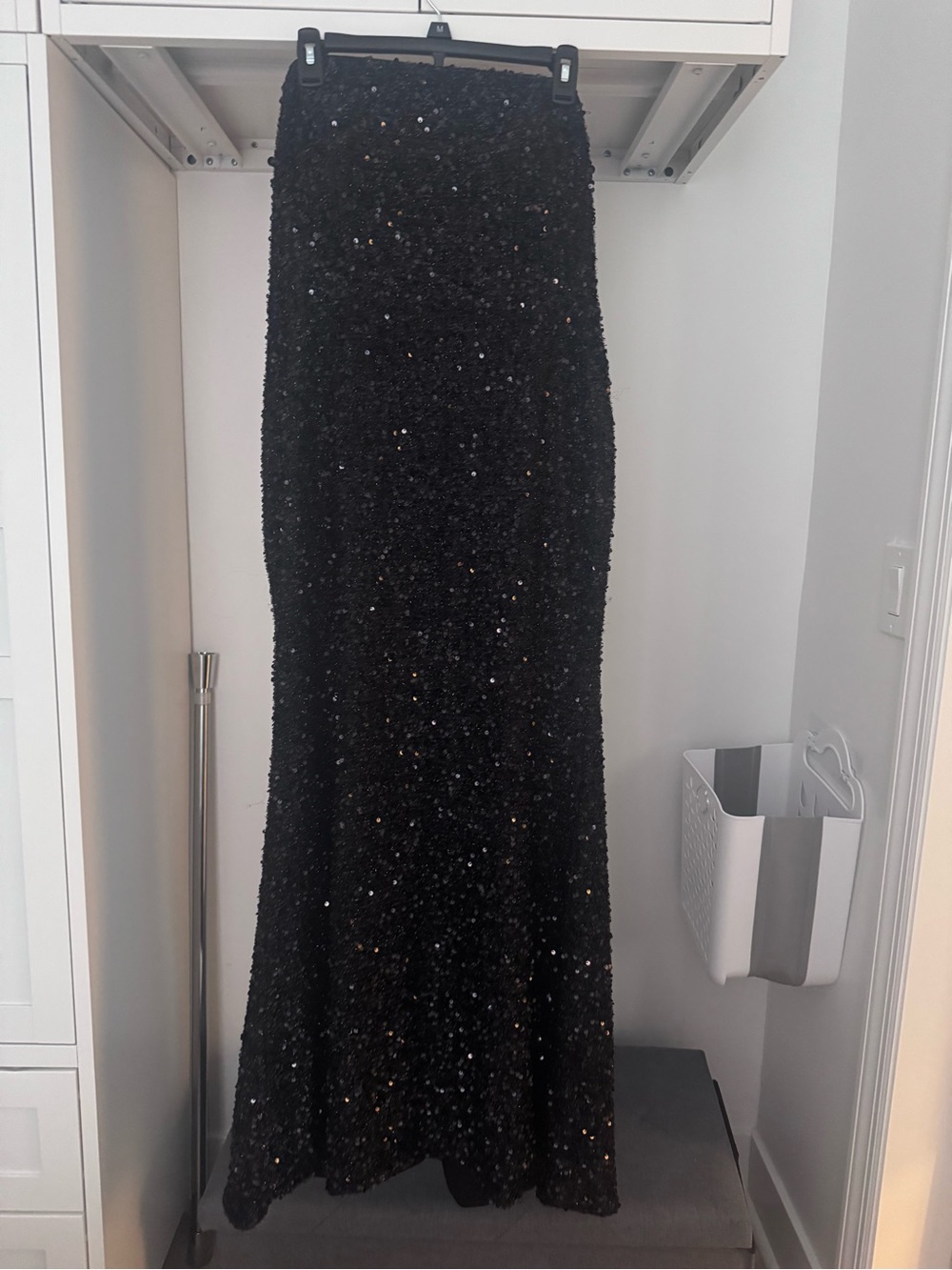 - Giffniseti Women's Black  Sequin Dress Size Xl  Elegant Evening Gown